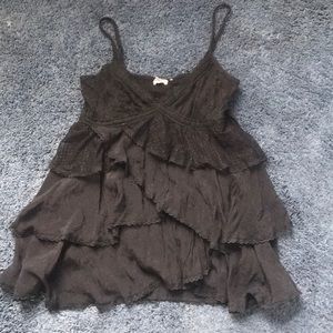 Black ruffled tank